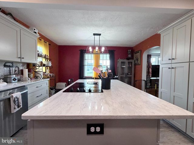 1137 STANLEY AVENUE, Chambersburg, PA 17201