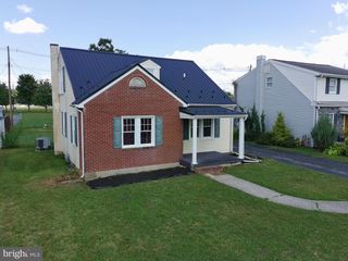 1137 STANLEY AVENUE, Chambersburg, PA 17201