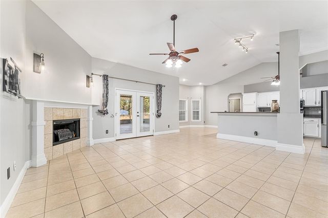 21601 OLD PROVIDENCE ROAD, Alachua, FL 32615