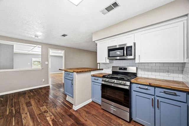 3602 W Sweet Gum Drive, Spring, TX 77388