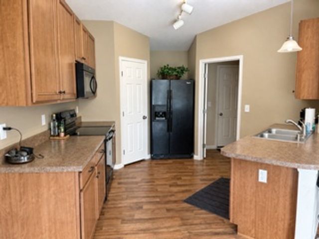 55 Shady Pines Avenue, Springboro, OH 45066
