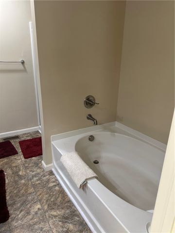 55 Shady Pines Avenue, Springboro, OH 45066