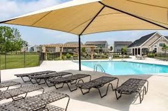 55 Shady Pines Avenue, Springboro, OH 45066