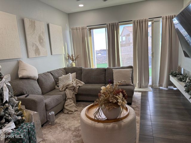 12568 Barbaro Way, El Paso, TX 79928