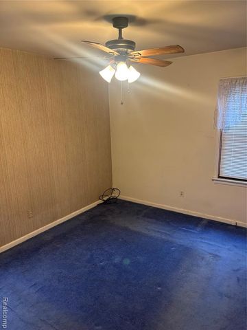 21106 Curie Avenue, Warren, MI 48091