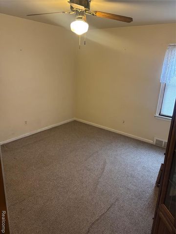 21106 Curie Avenue, Warren, MI 48091