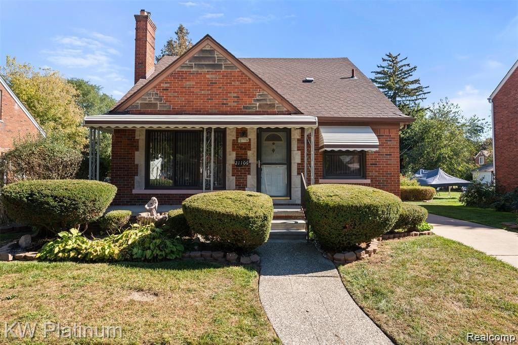 21106 Curie Avenue, Warren, MI 48091