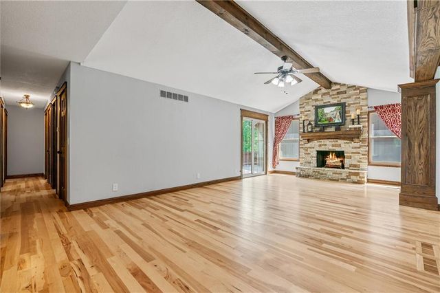 6178 SE Tri County Line Road, Lawson, MO 64062