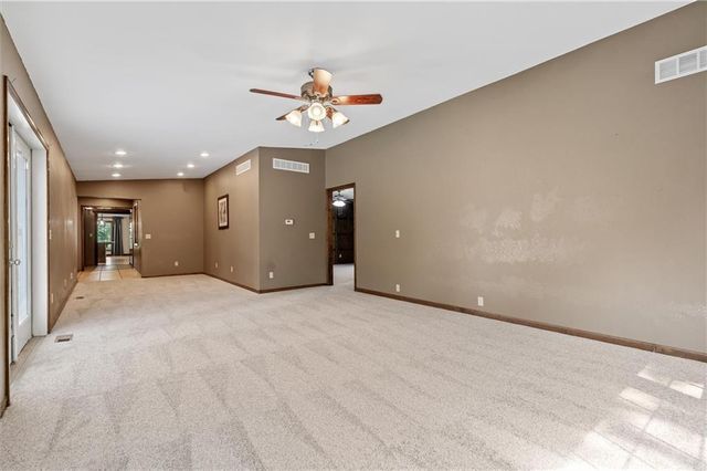 6178 SE Tri County Line Road, Lawson, MO 64062