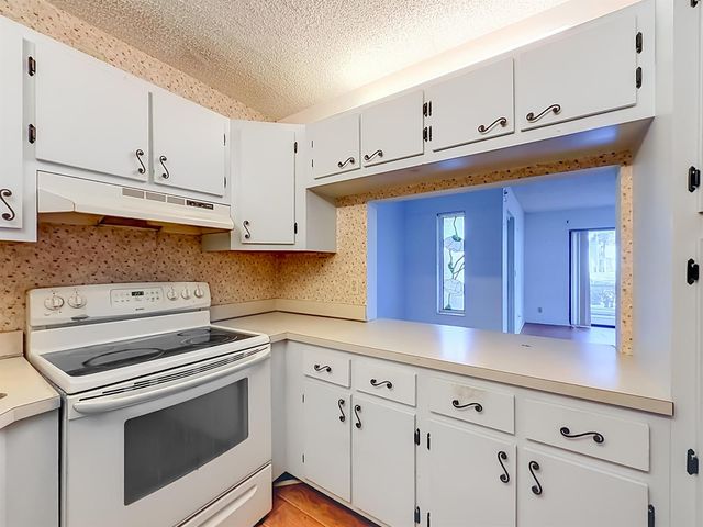 1104 GREEN PINE E1, West Palm Beach, FL 33409
