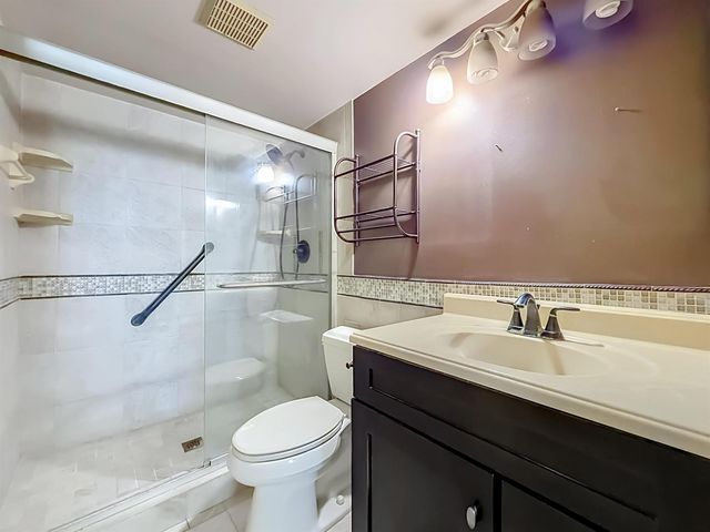1104 GREEN PINE E1, West Palm Beach, FL 33409