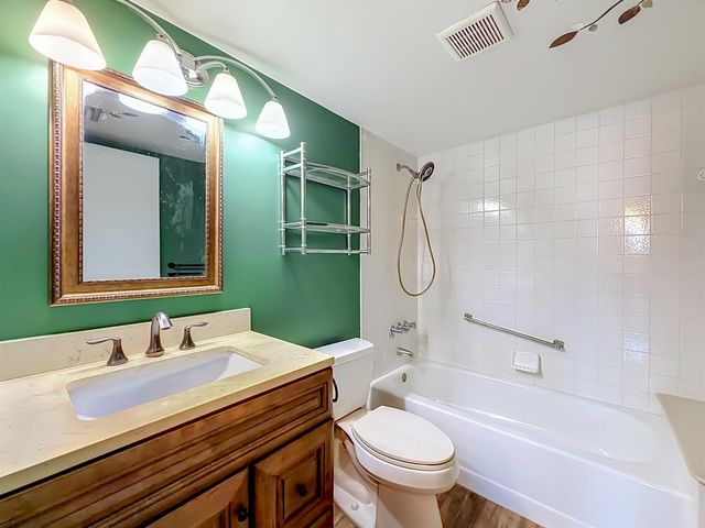 1104 GREEN PINE E1, West Palm Beach, FL 33409