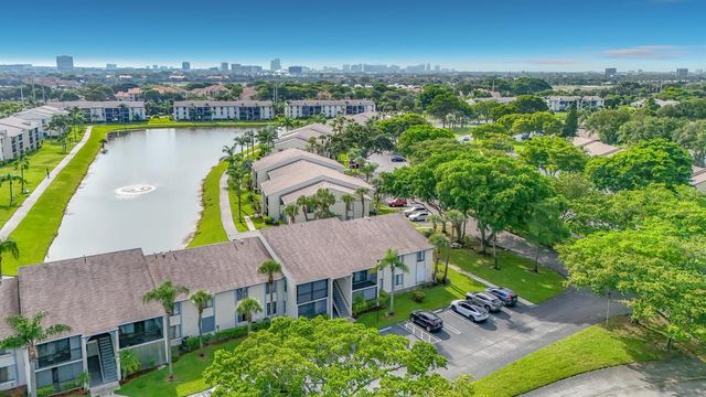 1104 GREEN PINE E1, West Palm Beach, FL 33409