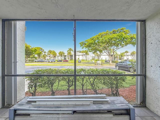1104 GREEN PINE E1, West Palm Beach, FL 33409