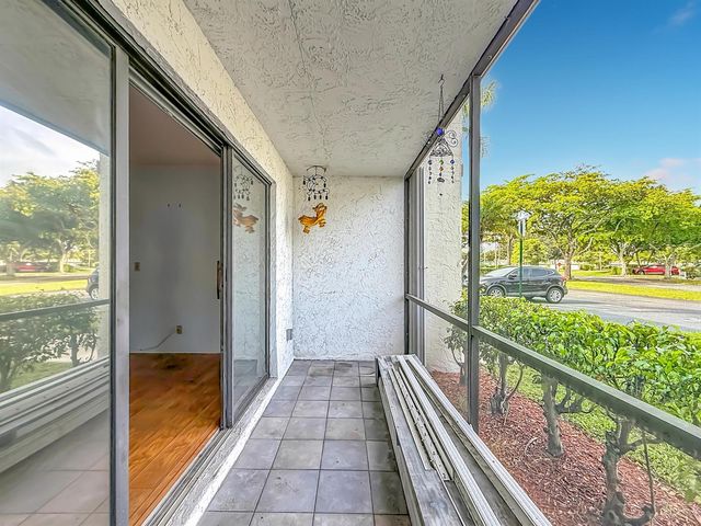 1104 GREEN PINE E1, West Palm Beach, FL 33409