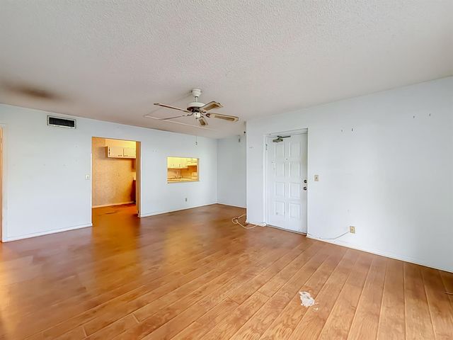 1104 GREEN PINE E1, West Palm Beach, FL 33409