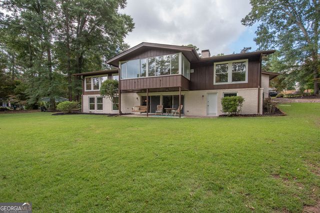 512 Golf View Drive, Peachtree City, GA 30269