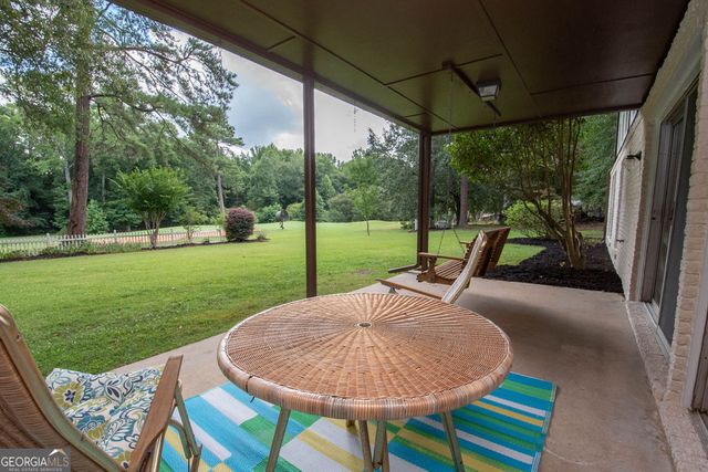 512 Golf View Drive, Peachtree City, GA 30269