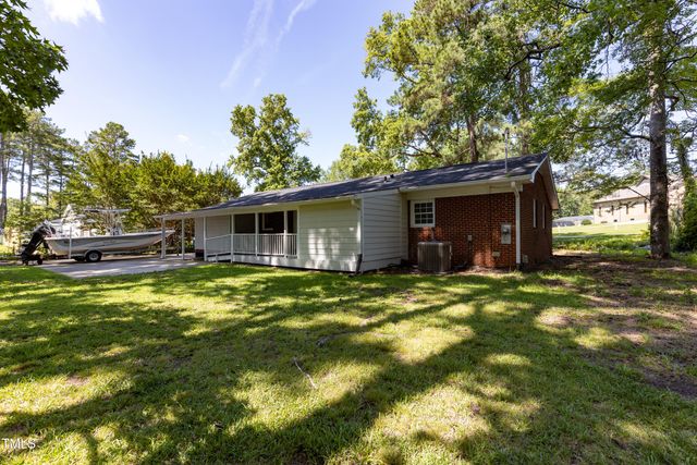 438 N Hickory Street, Angier, NC 27501