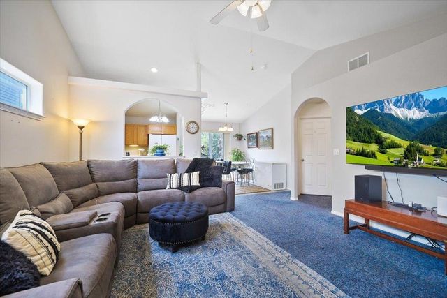 1322 S Van Marter Ln, Spokane Valley, WA 99206