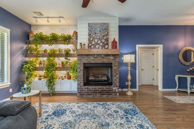 61530 E 266 Road, Grove, OK 74344