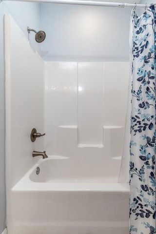 61530 E 266 Road, Grove, OK 74344