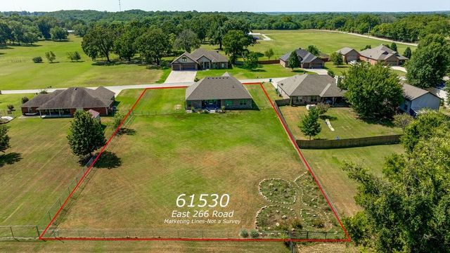 61530 E 266 Road, Grove, OK 74344