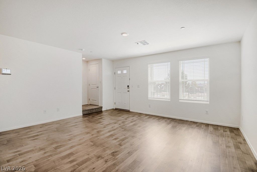 1144 Scarlet Sparrow Street, Henderson, NV 89011 — photo 4