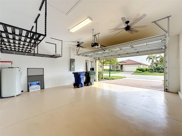 10185 COLUBRINA DRIVE, Venice, FL 34293