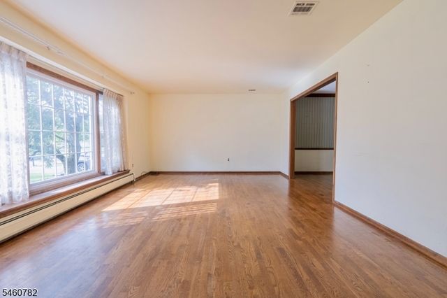 15 Torbet Dr, Wayne Twp., NJ 07470