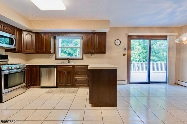 15 Torbet Dr, Wayne Twp., NJ 07470