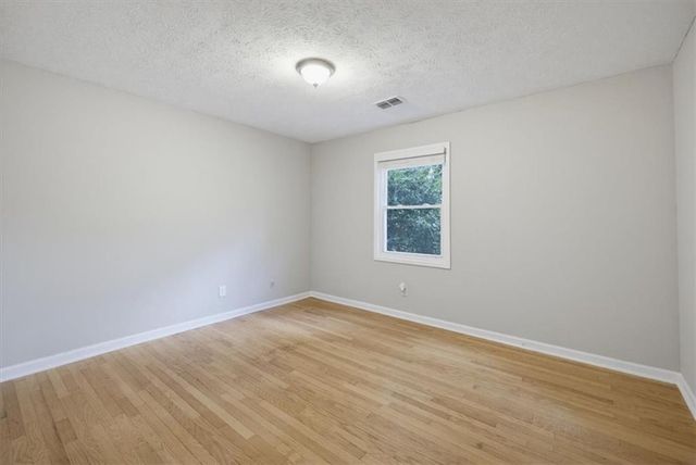 2805 Varlet Court, Snellville, GA 30039