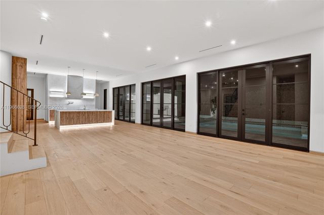 1514 Consolata Ave, Coral Gables, FL 33146