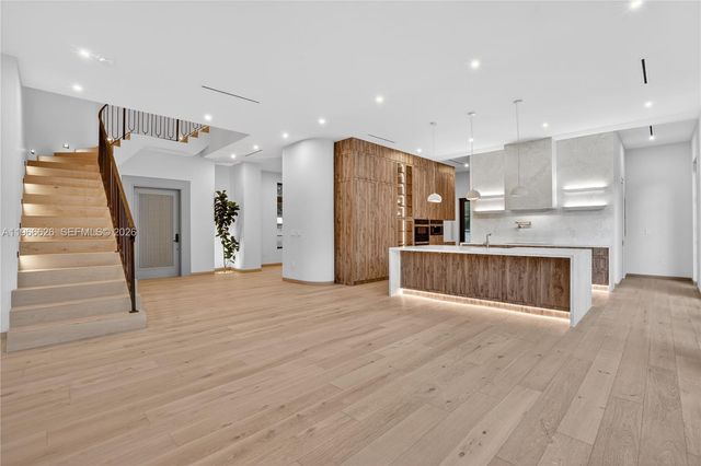 1514 Consolata Ave, Coral Gables, FL 33146