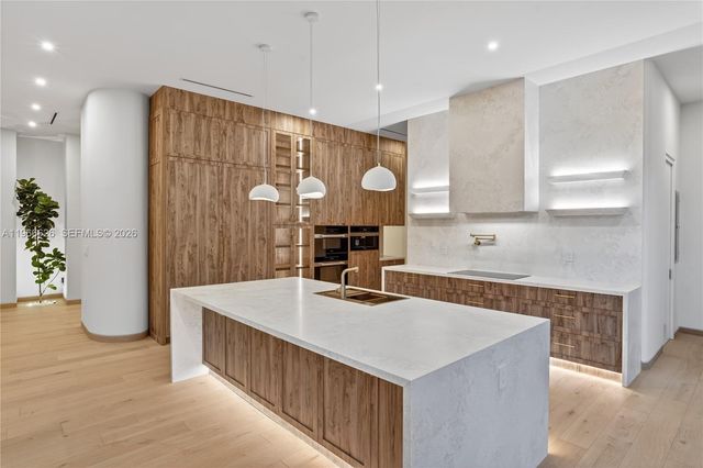 1514 Consolata Ave, Coral Gables, FL 33146