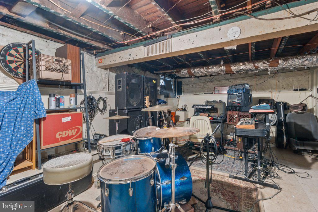Image 15 of property listing at 3305 & 3309 GUILFORD AVE, Baltimore, MD 21218