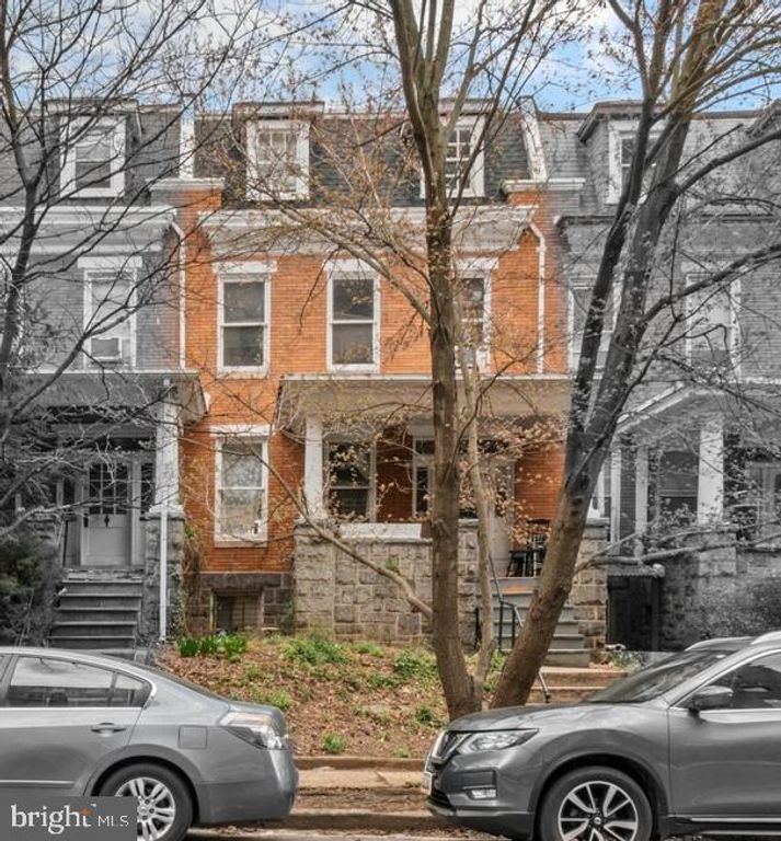 Image 2 of property listing at 3305 & 3309 GUILFORD AVE, Baltimore, MD 21218