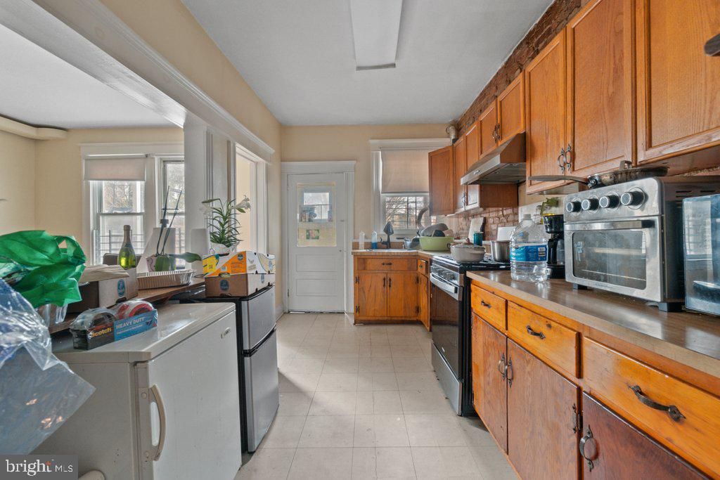 Image 28 of property listing at 3305 & 3309 GUILFORD AVE, Baltimore, MD 21218