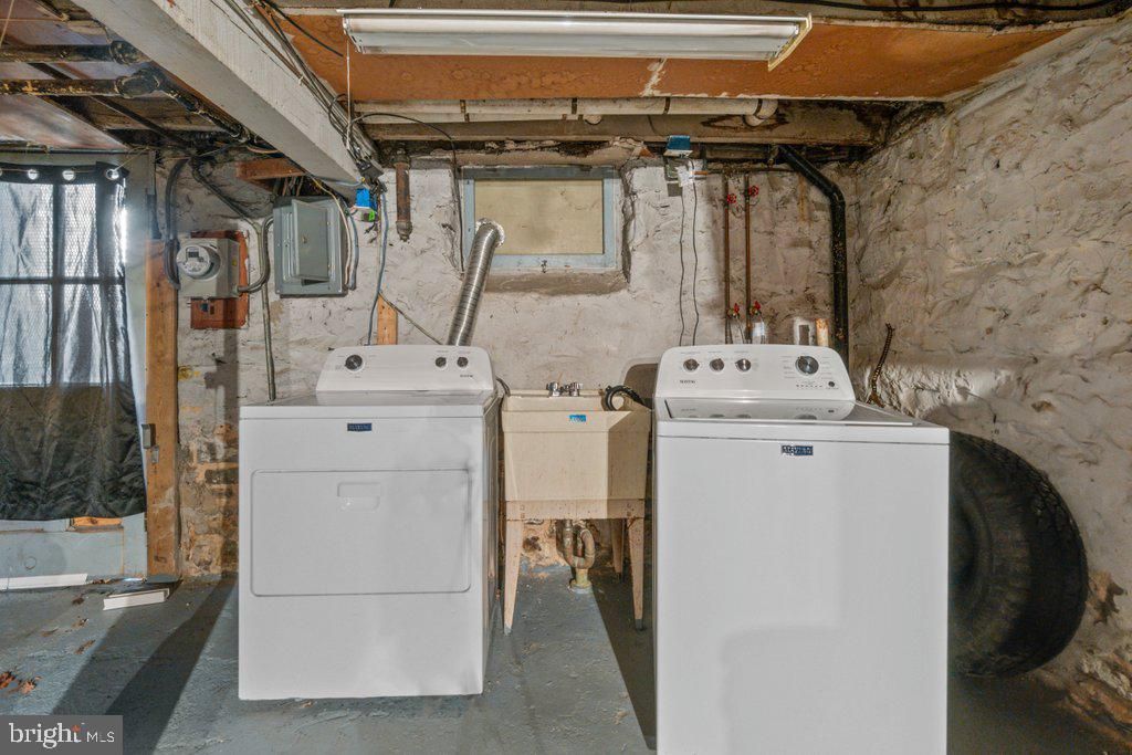Image 39 of property listing at 3305 & 3309 GUILFORD AVE, Baltimore, MD 21218