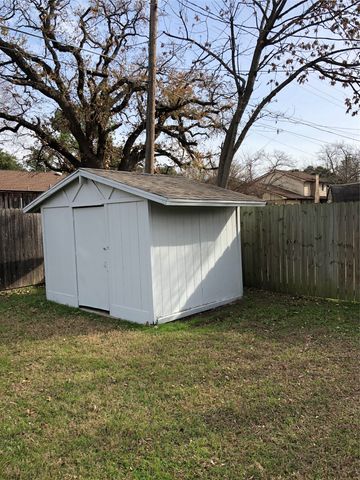 3210 Bryn Mawr Drive, Irving, TX 75062