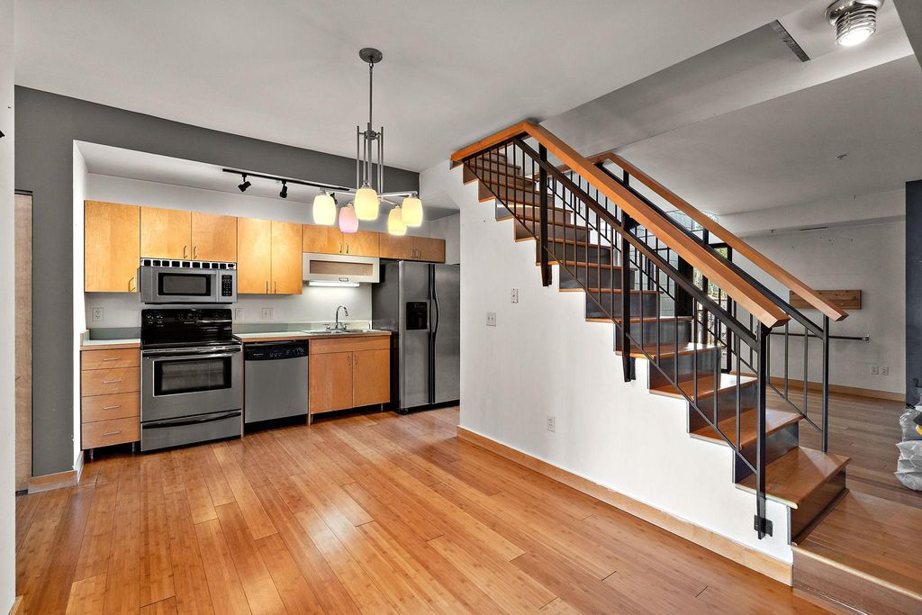 10 E 26th Street 311, Minneapolis, MN 55404 — exterior