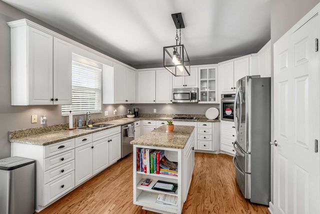 7600 River Fork Dr, Nashville, TN 37221