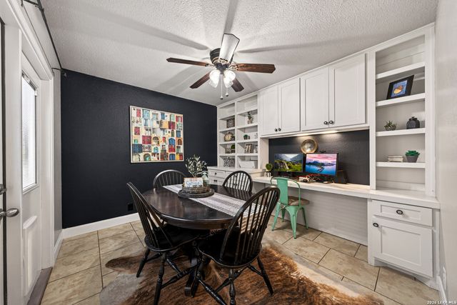 2706 Stone Edge St, San Antonio, TX 78232