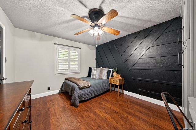 2706 Stone Edge St, San Antonio, TX 78232