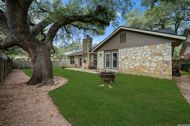 2706 Stone Edge St, San Antonio, TX 78232