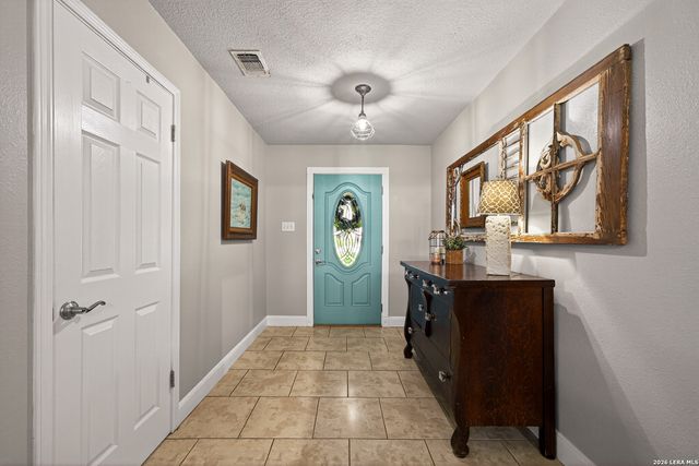 2706 Stone Edge St, San Antonio, TX 78232