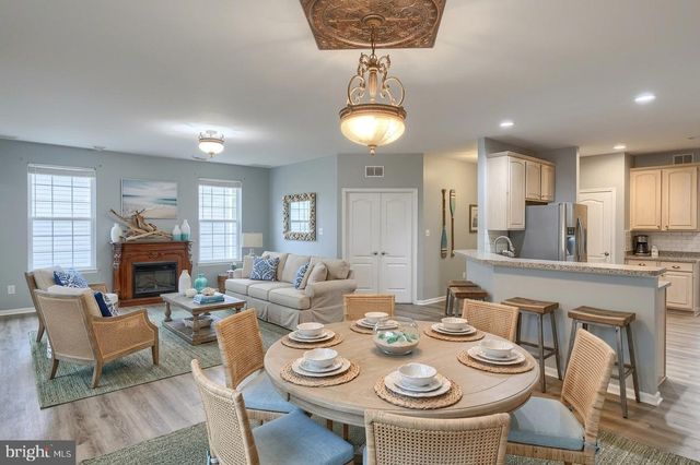 420 WINTERBERRY DR, Middletown, DE 19709