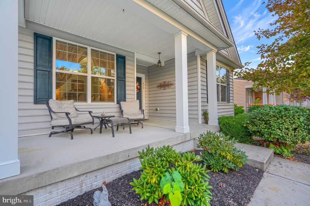420 WINTERBERRY DR, Middletown, DE 19709 — photo 2
