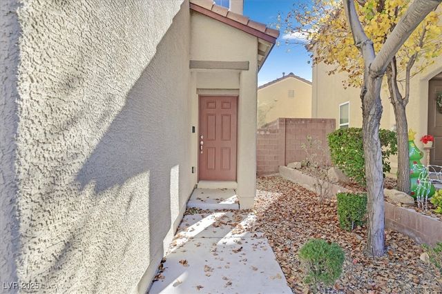 10635 Seasonable Drive, Las Vegas, NV 89129