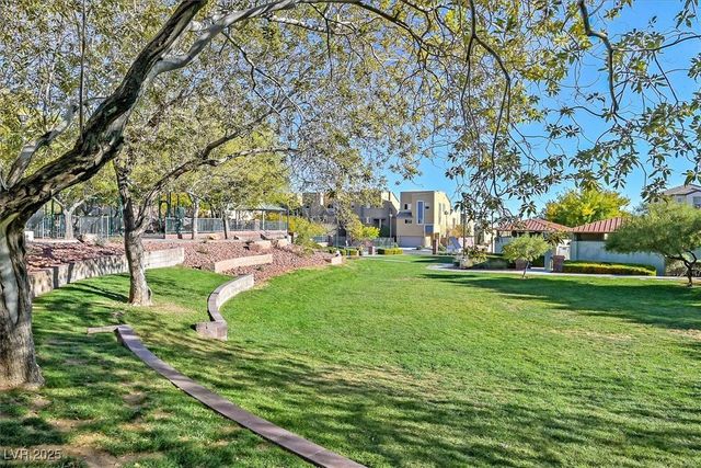 10635 Seasonable Drive, Las Vegas, NV 89129